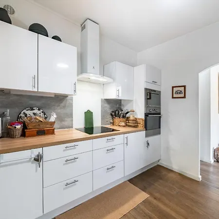 Cozystay 1827 - Beautiful 3-room With Large Private Terrace Κάννες