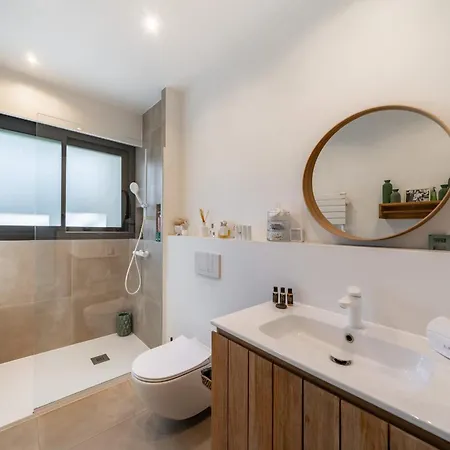 Cozystay 1827 - Beautiful 3-room With Large Private Terrace Διαμέρισμα *