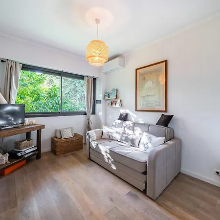 Cozystay 1827 - Beautiful 3-room With Large Private Terrace Κάννες