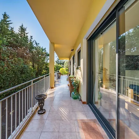 Cozystay 1827 - Beautiful 3-room With Large Private Terrace *